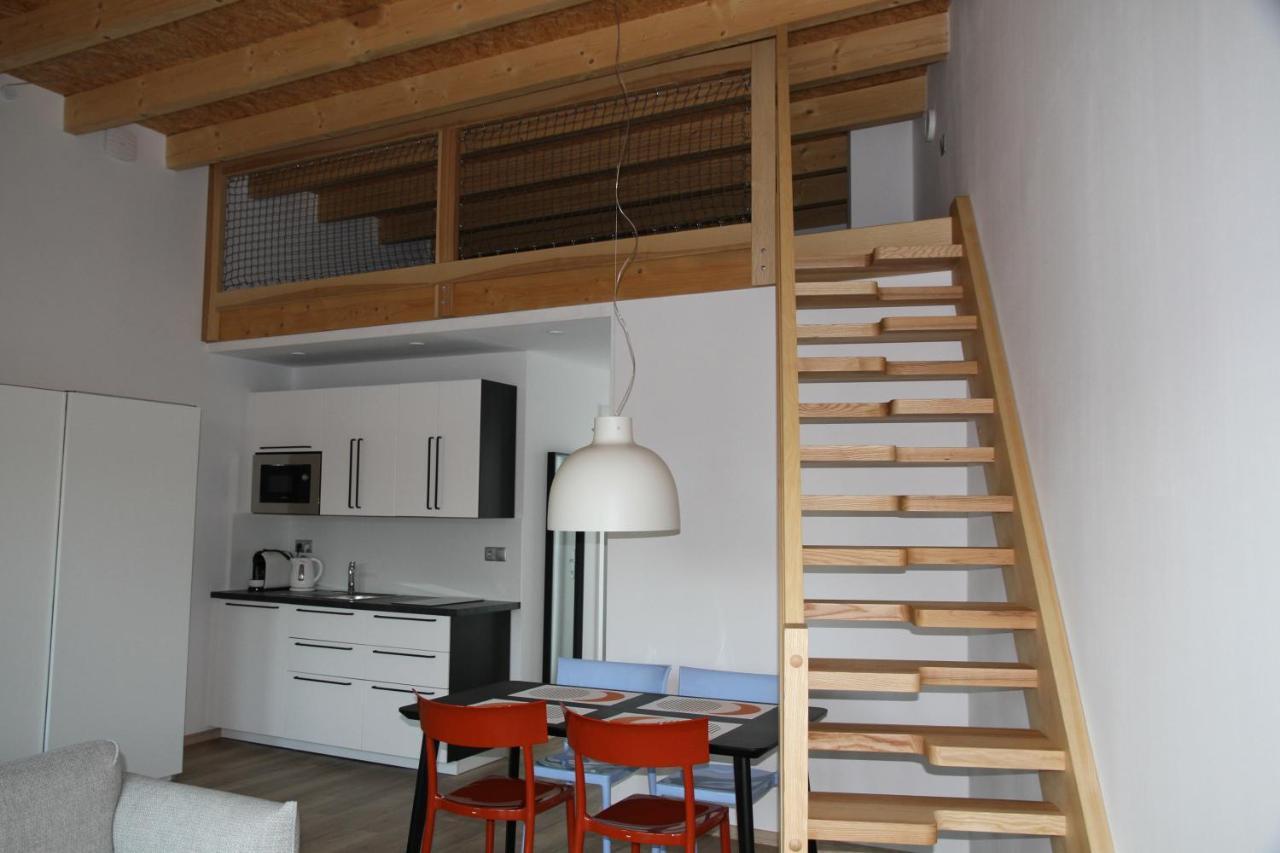 Apartmany Hluboka Nad Vltavou S Vyhledem Na Zamek מראה חיצוני תמונה
