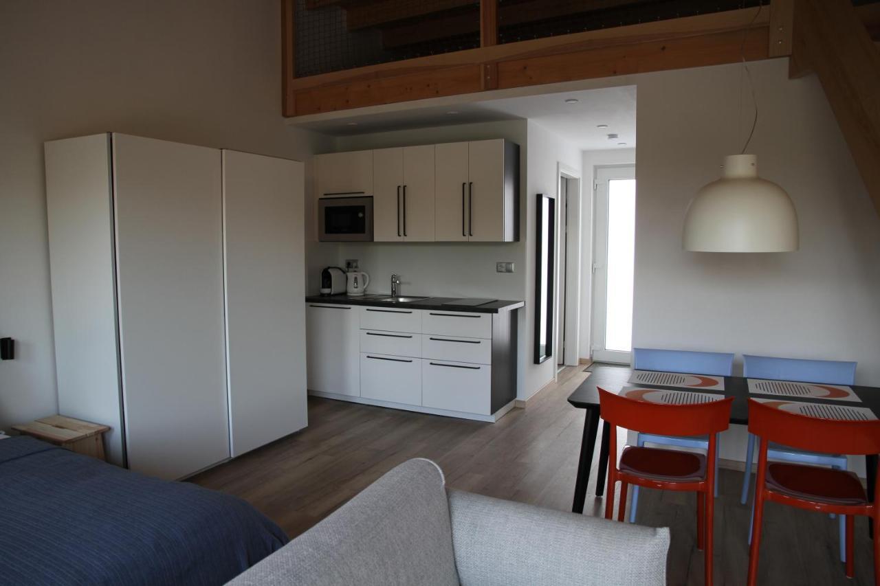 Apartmany Hluboka Nad Vltavou S Vyhledem Na Zamek מראה חיצוני תמונה
