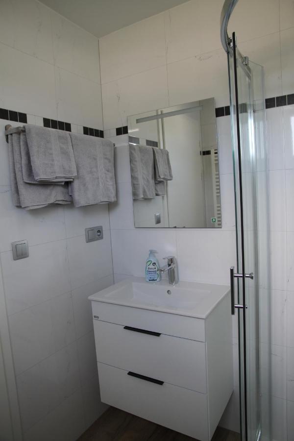 Apartmany Hluboka Nad Vltavou S Vyhledem Na Zamek מראה חיצוני תמונה